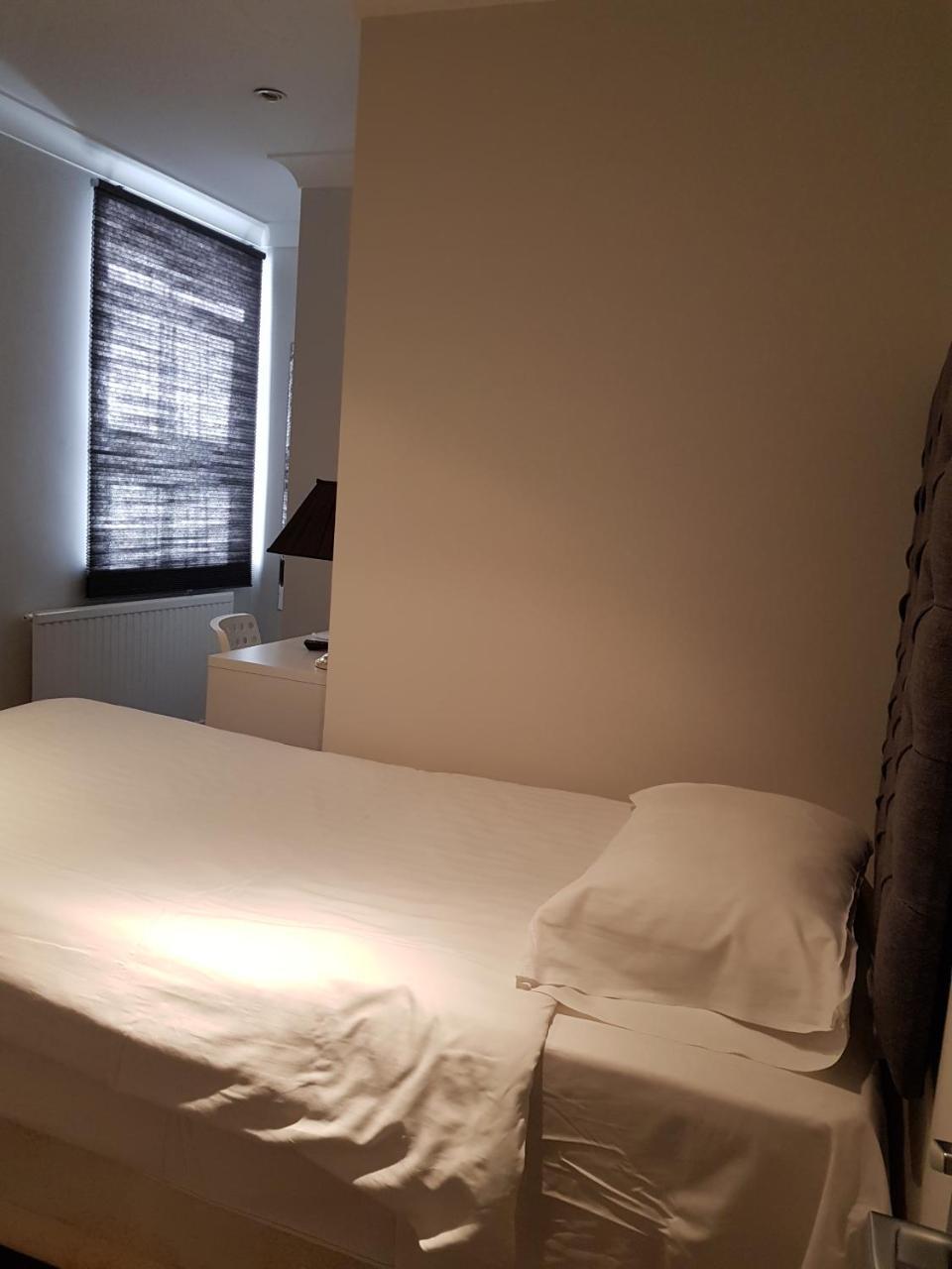 Single Room Shower