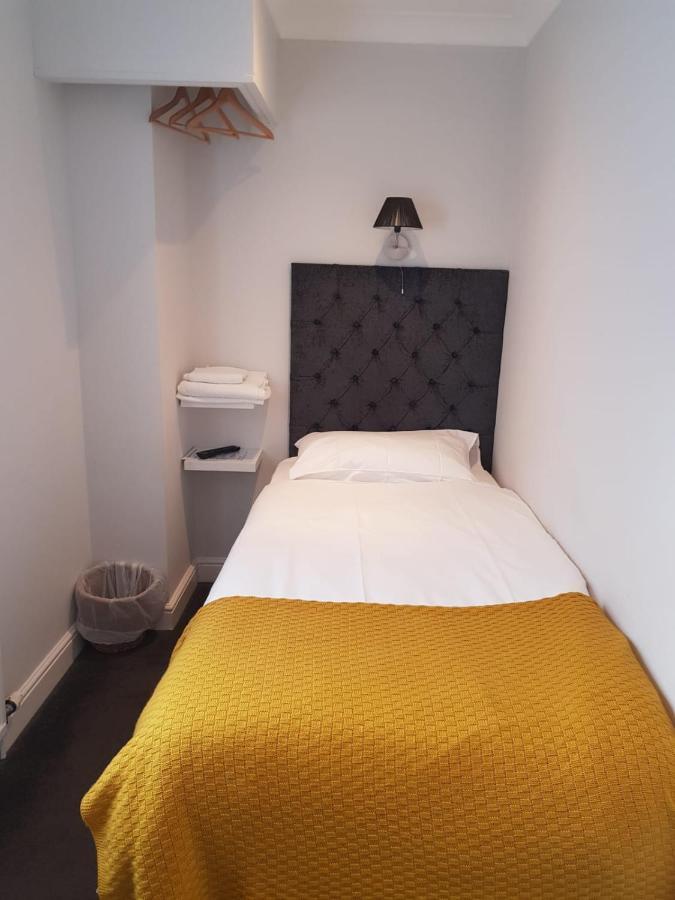 Single Room Shower